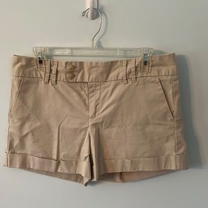 Low rise shorts